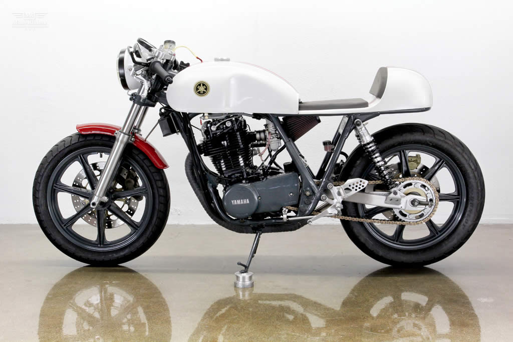 Yamaha SR500 Cafe Racer by Lossa Engineering