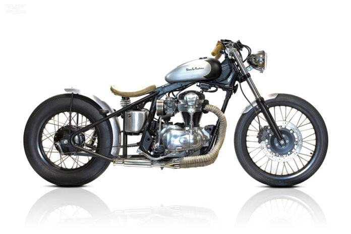 Kawasaki W650, Bobbersake by Deus Ex Machina