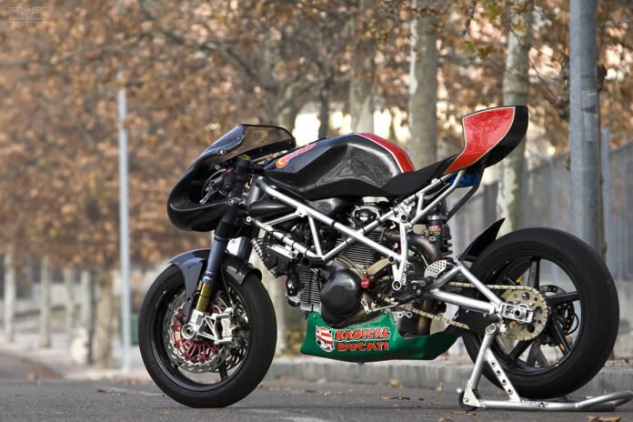 RAD02 Pata Negra by Radical Ducati