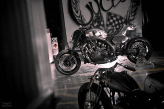 Yamaha Vmax Hyper Modified by Abnormal Cycles 2