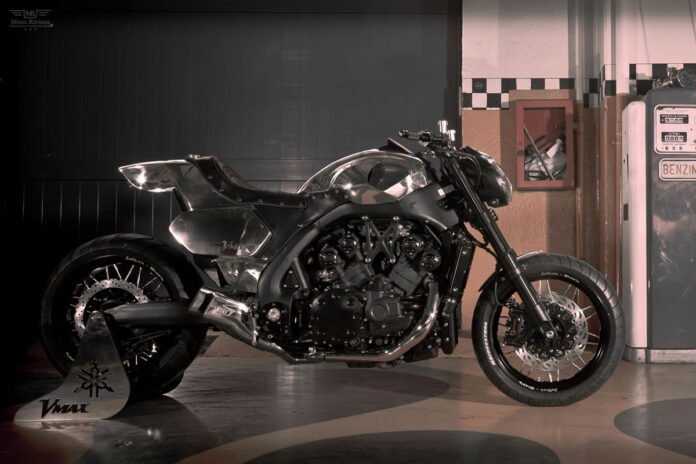 Yamaha Vmax Hyper Modified by Abnormal Cycles