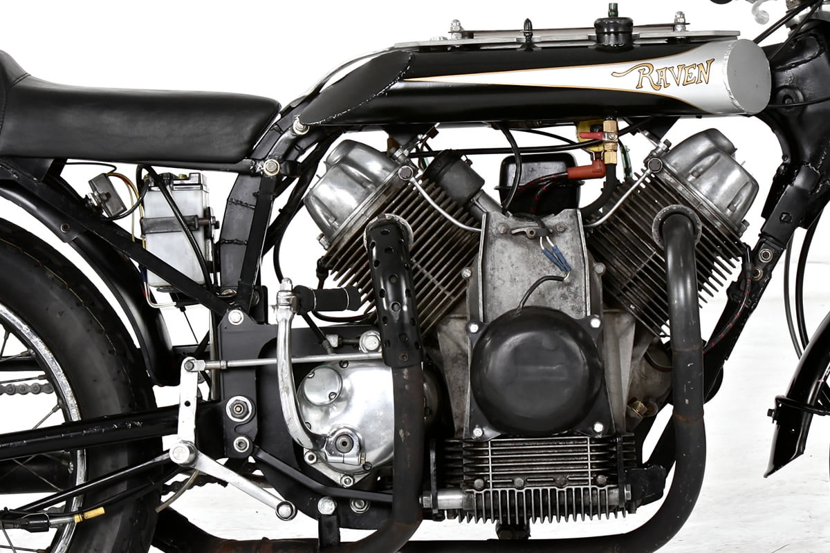 Moto Guzzi 750 by Raven MotoCycles