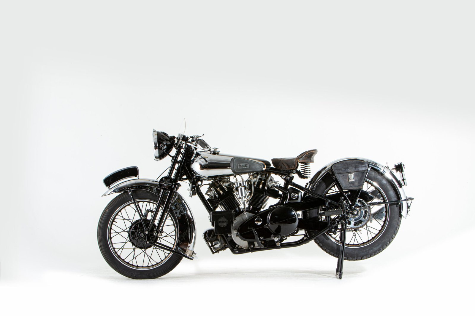 Discovering the Iconic 1936 Brough Superior 982cc SS100