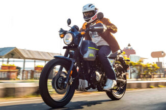 Royal-Enfield-Scram-411-Review-A-Classic-Scrambler-with-Modern-Upgrades-3